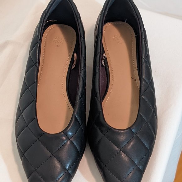 H&M Flats - Women's Size 7 - Black - Picture 2 of 4